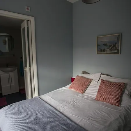 Pendennis Bed & Breakfast